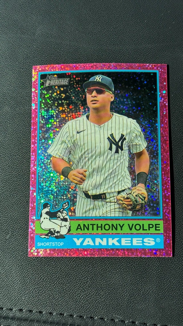 2025 Topps | Anthony Volpe Pink Sparkle