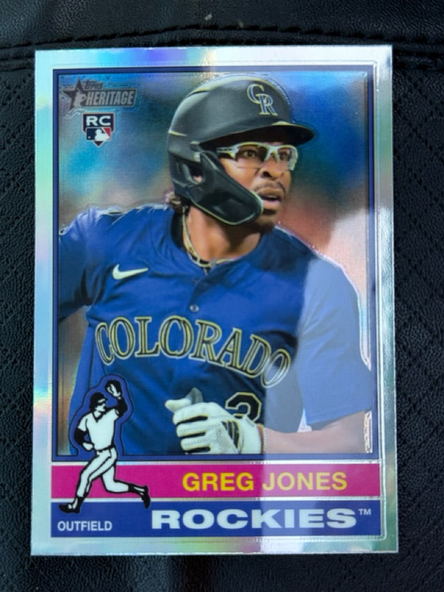 2025 Topps Heritage - Chrome Silver Sparkle Refractor | Greg Jones