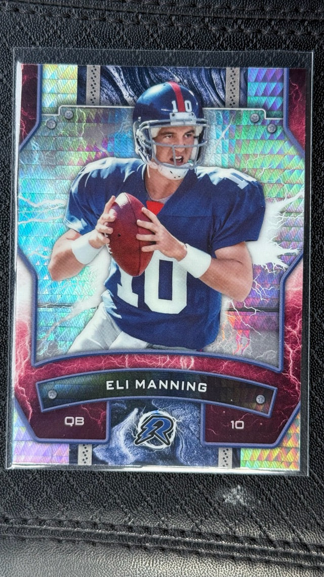 2024 Topps Resurgence - Refractor | Eli Manning