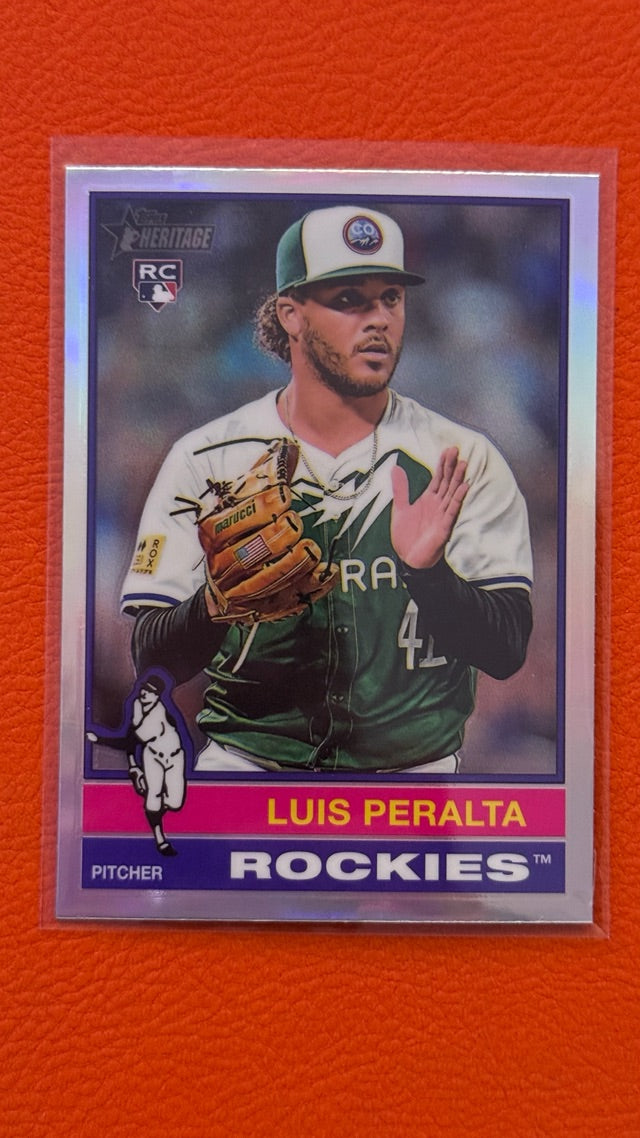 2025 Topps Heritage - Chrome Refractor | Luis Peralta