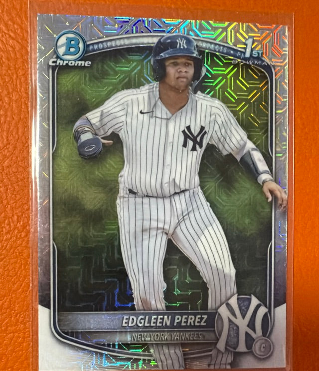 2025 Bowman Chrome Prospects Mega Refractor | Edgleen Perez