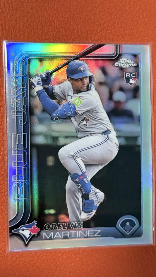 2025 Topps Chrome - Refractors | Orelvis Martinez
