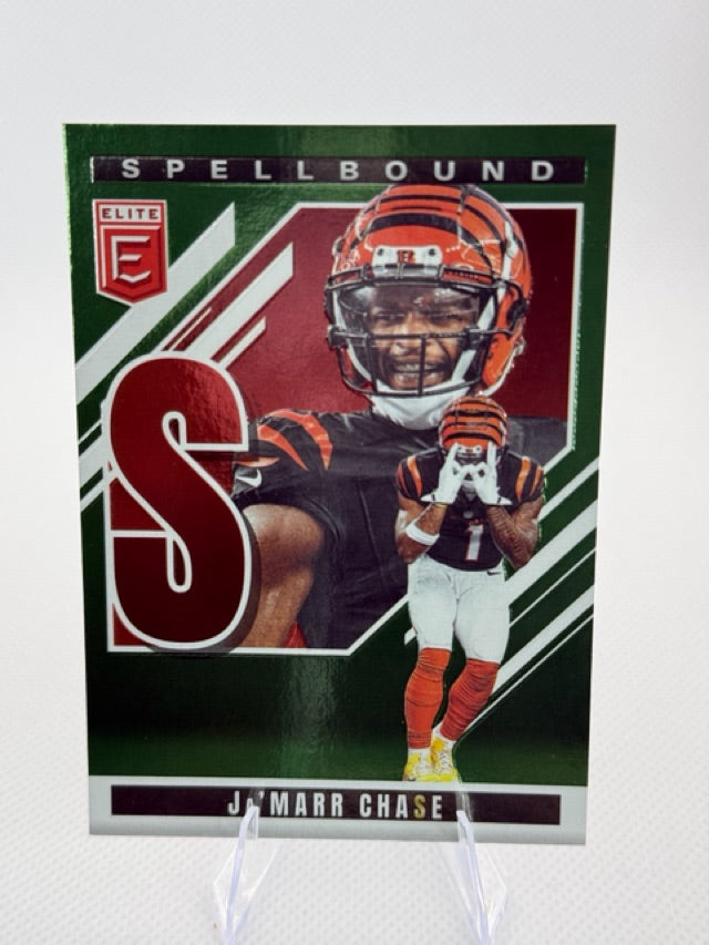 2025 Donruss Elite - Spellbound Green | Ja'Marr Chase