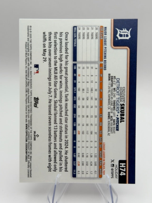 Tarik Skubal 2025 Topps Topps Holiday #H74b (front);Tarik Skubal 2025 Topps Topps Holiday #H74b (back)