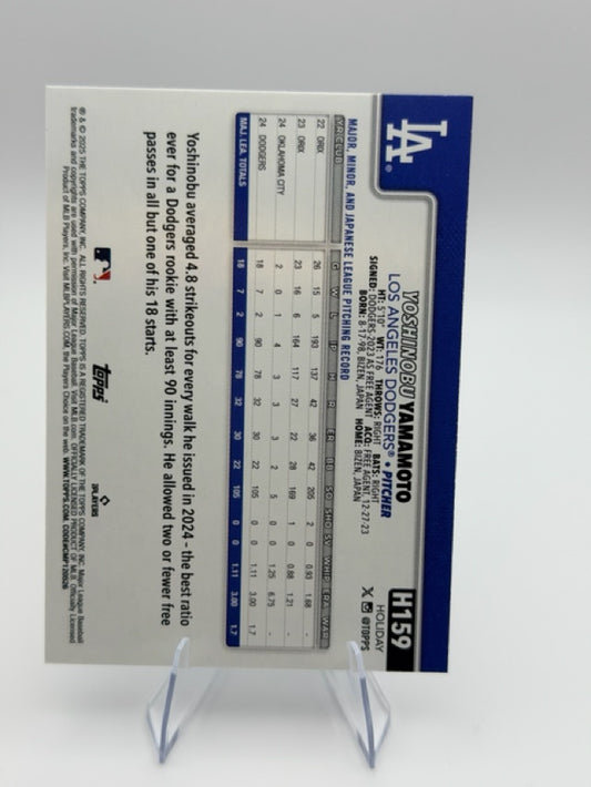 Yoshinobu Yamamoto 2025 Topps Topps Holiday #H159 (front);Yoshinobu Yamamoto 2025 Topps Topps Holiday #H159 (back)